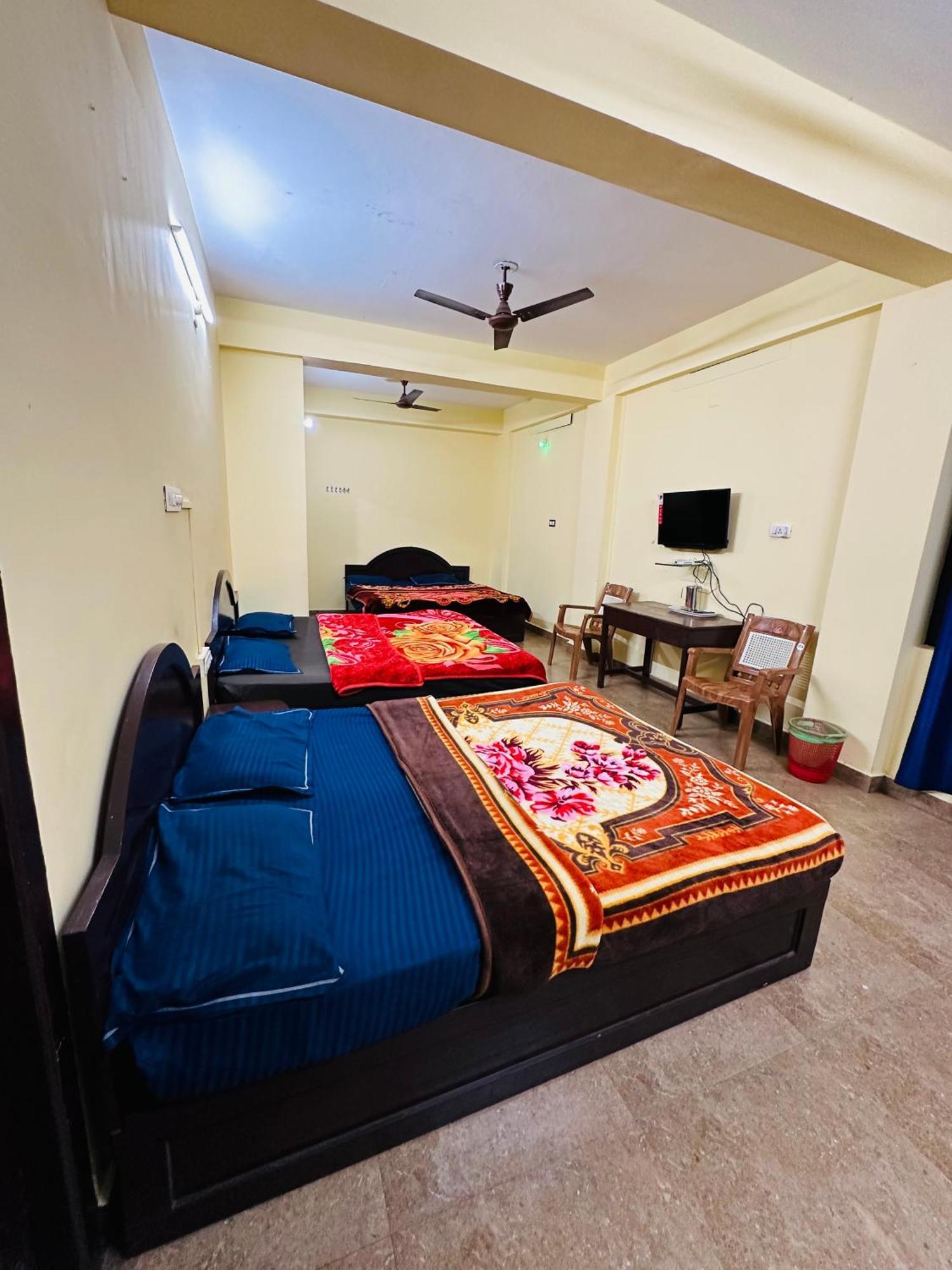 G Mount Budget Stay Munnar Luaran gambar