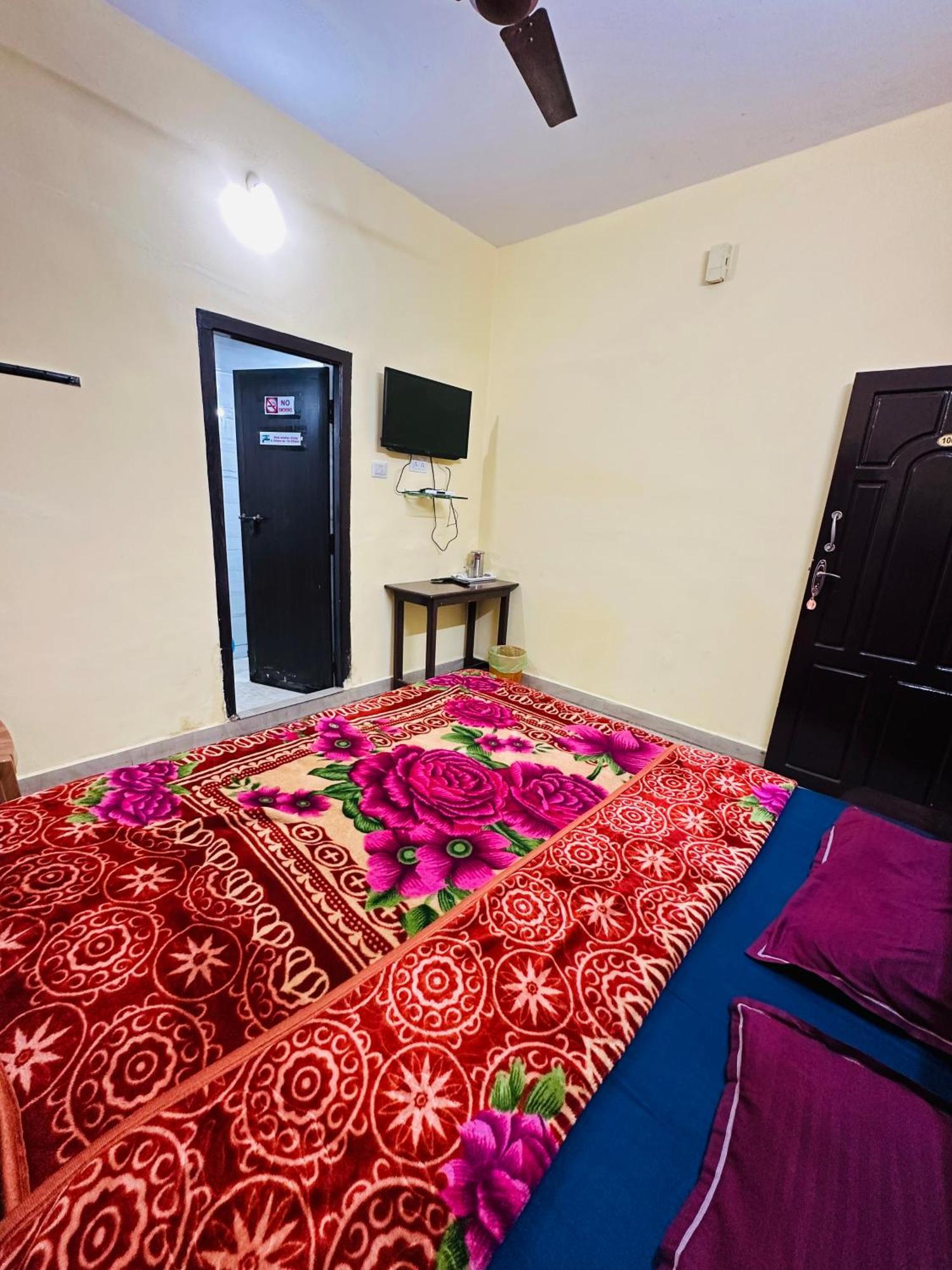 G Mount Budget Stay Munnar Luaran gambar